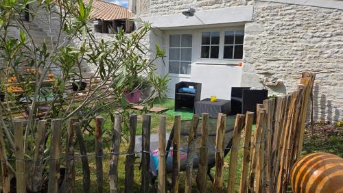 STUDIO tout équipé au calme