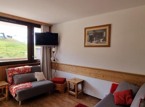 Studio tout confort avec cabine - Accès direct aux pistes - FR-1-181-2578