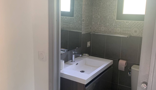 Studio Tout Equipé Dans Résidence Particulière en Plein Centre de Draguignan