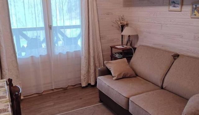 Studio vu sur la Montagne Situé sud est