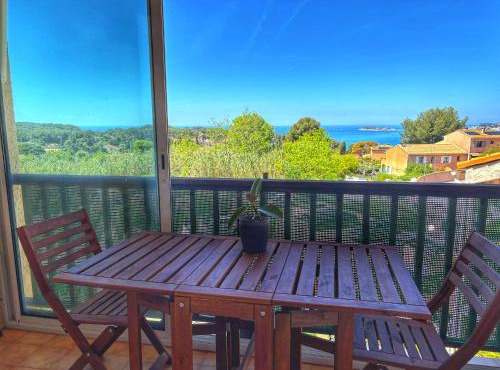 Studio vue mer à Sanary, tout équipé !