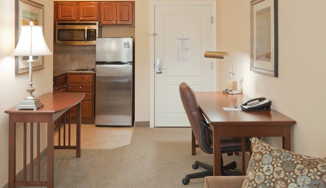 Studio w/Kitchen 5 Miles from Purdue University