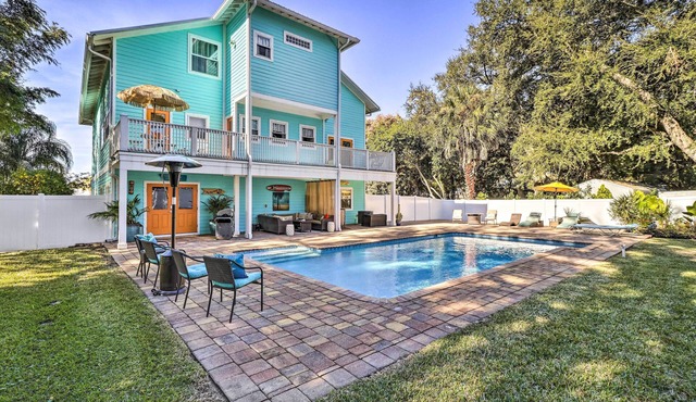 Studio w/Pool & Gas Grill < 1 Mi to River