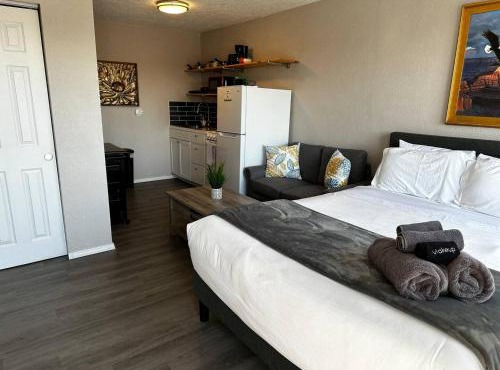 Studio wBalcony - Near Nob Hill, UNM & downtown