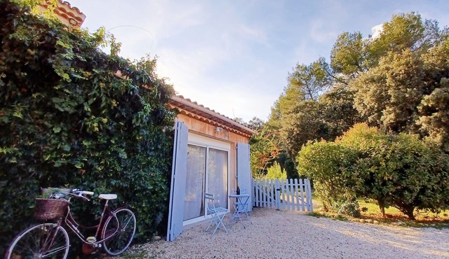 Studio with private garden Aix-Luberon-Verdon * Dinner and Jacuzzi extra