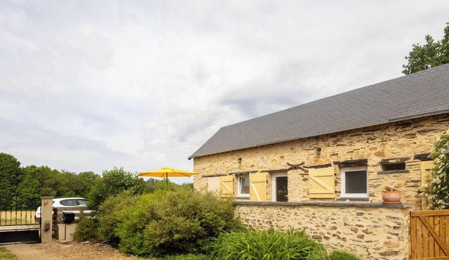Studio with AC, peaceful village