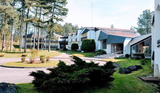 Studio with alcove, south orientation with superb view of the golf course