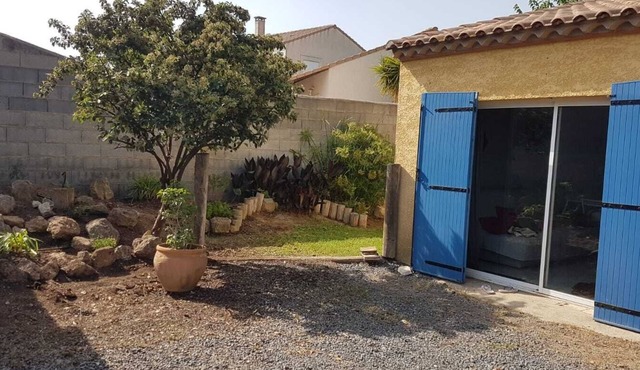 Studio with garden and private parking