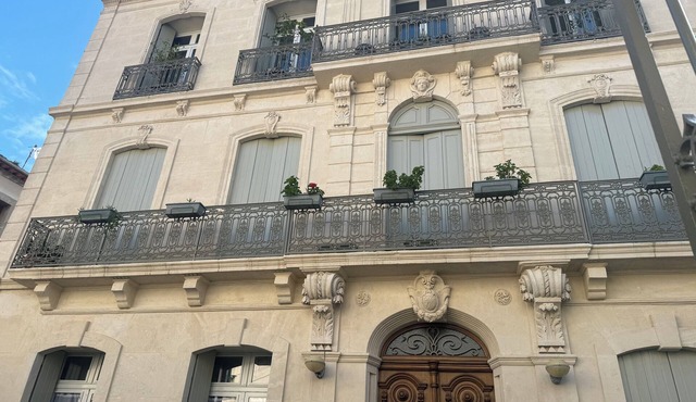 studio with garden in the city center near the sea