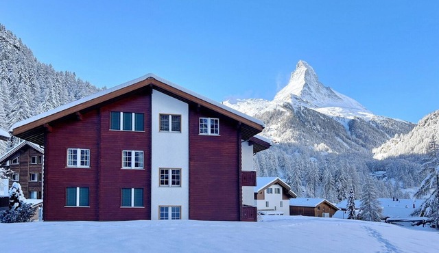 Studio with magnificiant view of the Matterhorn