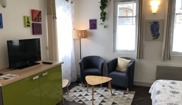 Studio with private parking Thonon center, very close to Thermes