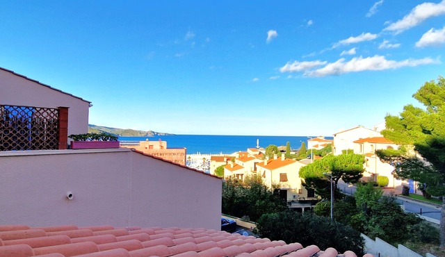 Studio with terrace, parking and sea view in Banyuls-sur-Mer