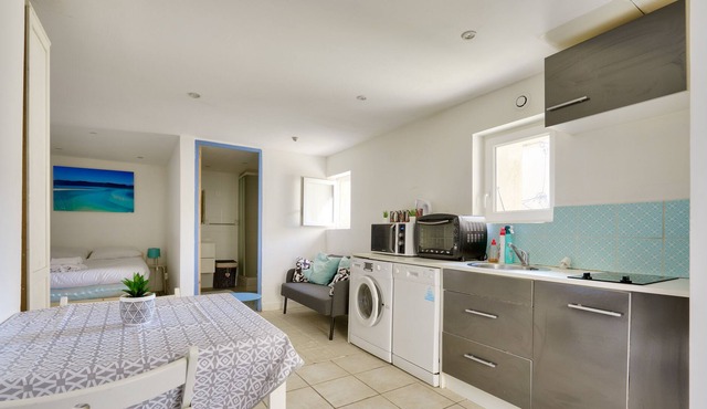 Studio with terrace and parking 5 minutes from the beach