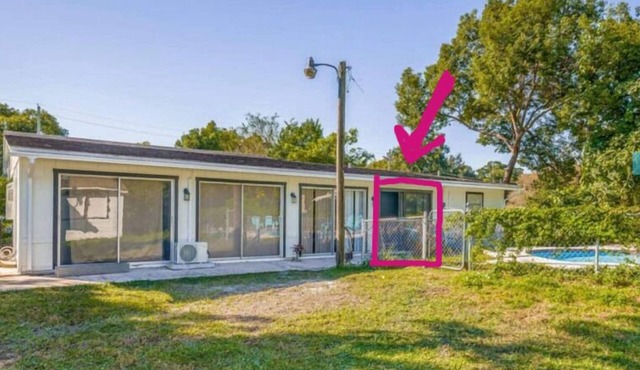 Studio with Wi-Fi + Pet-Friendly