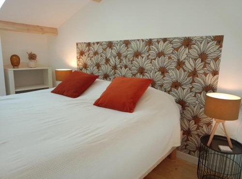 "Studiocaroline44", 2 studios entre la ville et la mer, parking, cuisine, moins de 15min de l'aéroport