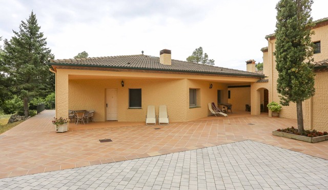 Studios 1/3 (1 Bedroom, Sleep 4)