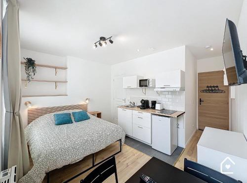 Studios - 1 min Gare Chatellerault - Entrée Autonome -