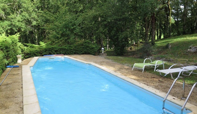 Stunning private villa for 4 people with private pool, WIFI, TV, terrace and pets allowed