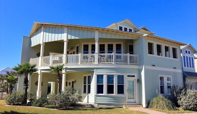 Stunner w/Wrap-Around Porch in Cinnamon Shore, by Dune Crossover