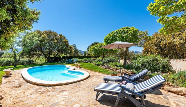 Stunning Rural Country Villa with mountain views set in 6 acres of private land