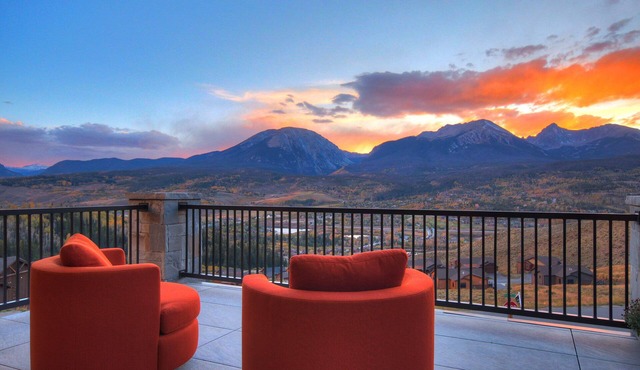 Stunning #1 award winning Mountain Home. Spectacular Views - No Chores!
