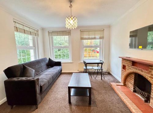 Stunning 1 BDR Flat in Bushey Heath Watford