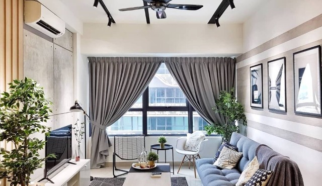 Stunning 1-bedroom studio unit. Fast Internet + Netflix. Best Deal in Town