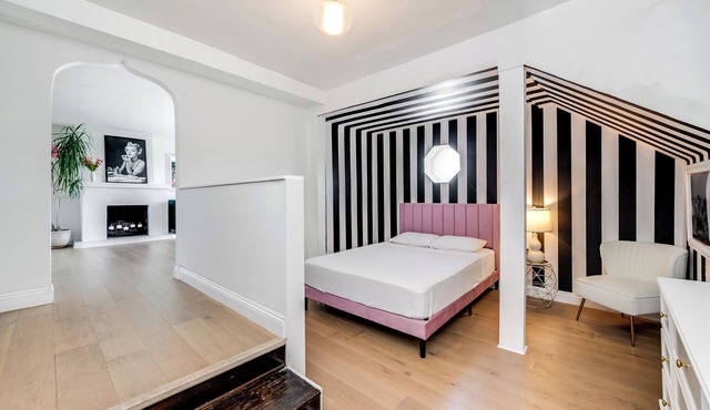 Stunning 1-bedroom apartment with view