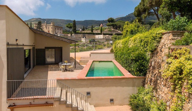 Stunning 15th Century farmhouse in 30 acres with private pools close to village