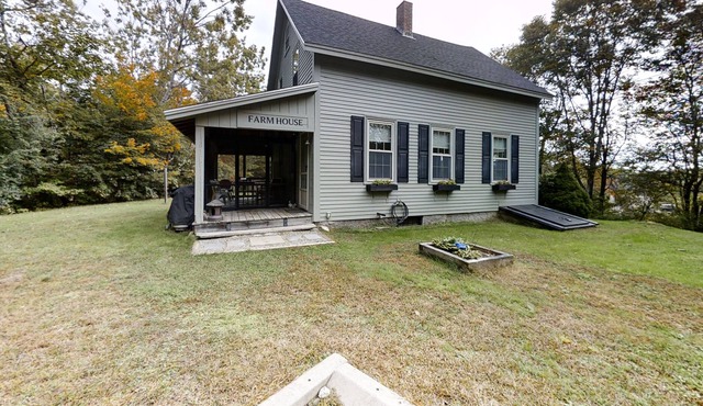 Stunning 18-acre country home with screened porch - on the Sheepscot River