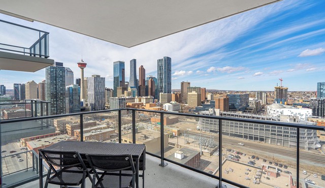Stunning 1BR with Calgary Tower views! *Stampede!*
