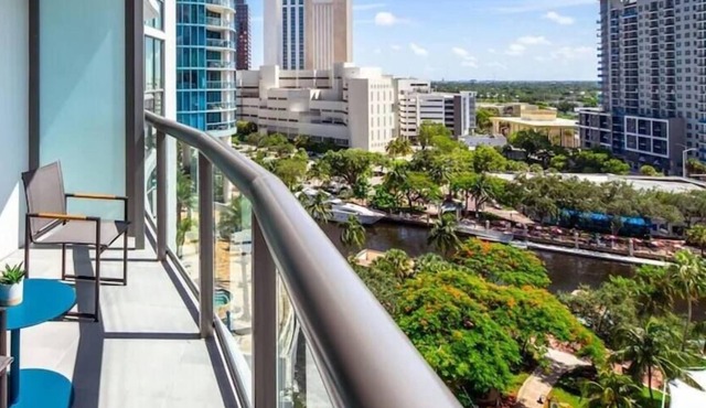 Stunning 2 bd Apartment Las Olas Panoramic View