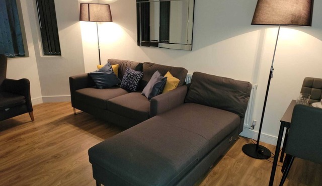 Stunning 2-Bed Apartment in Manchester Built 2023