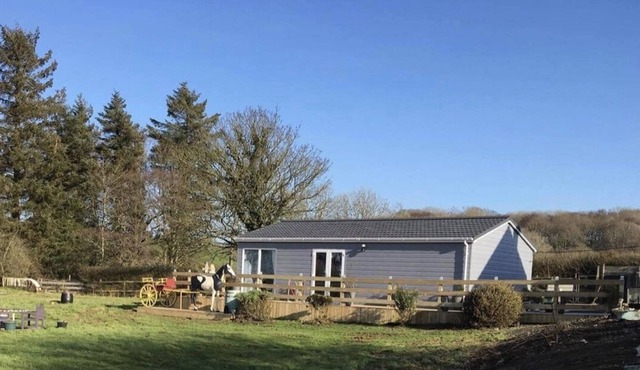 Stunning 2-Bed Cottage Countryside outside Ayr