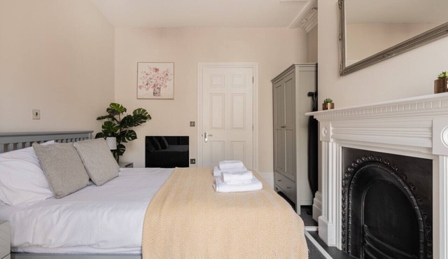 Stunning 2 Bed in the Centre of Cheltenham