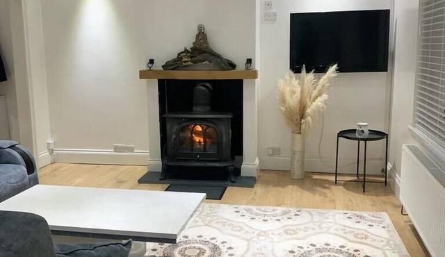 Stunning 2-Bed House in Pembroke Dock