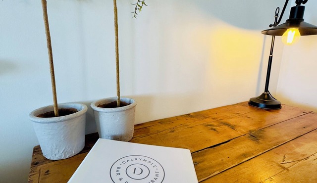 Stunning 2 bedroom apartment on the foreshore