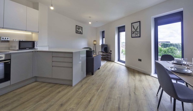 Stunning 2 Bedroom Apartment in Central Ashford