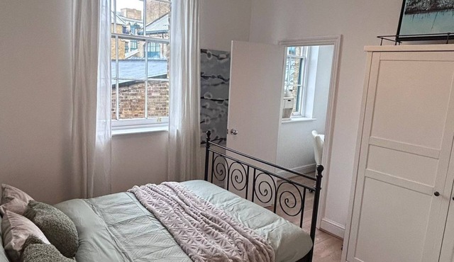 Stunning 2-bedroom apartment in Canary Wharf