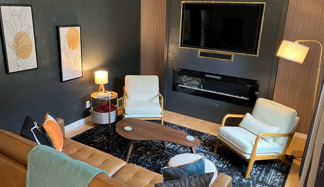 Stunning 2-bedroom Home w/WiFi, AC in Brookline Pittsburgh,PA