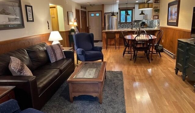 Stunning 2B Condo w/Private Trail to Slopes!