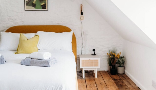 Stunning 2BD in the Heart of Malmesbury