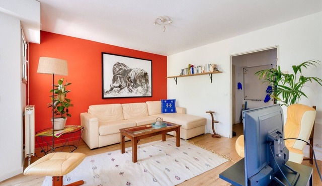 Stunning 2BR Flat with Balcony in the Heart of Marseille