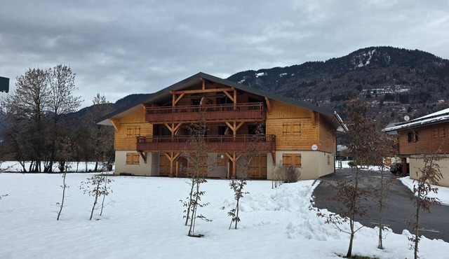 Stunning 3 bedroom loft style apartment sleeping 6 to 8 people in great comfort.