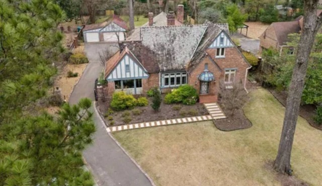 Stunning 3 bed, 3 bath house [sleeps 8] in Midtown, 2min drive to Rhodes College