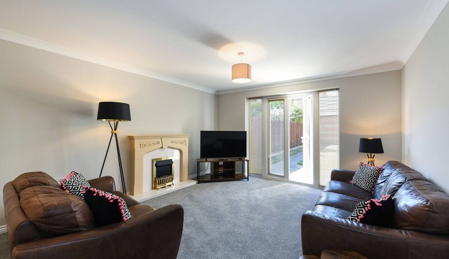 Stunning 3 bed with garden in West Bridgford