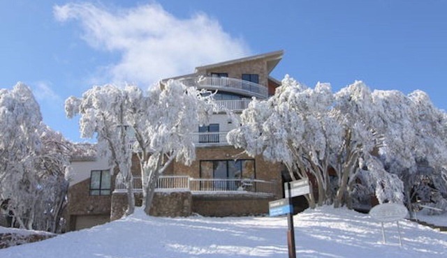 Stunning 3 bedroom apartment. Perfect for families, groups or a cozy getaway.