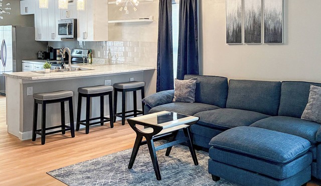 Stunning 3-bedroom house near The University & Downtown
