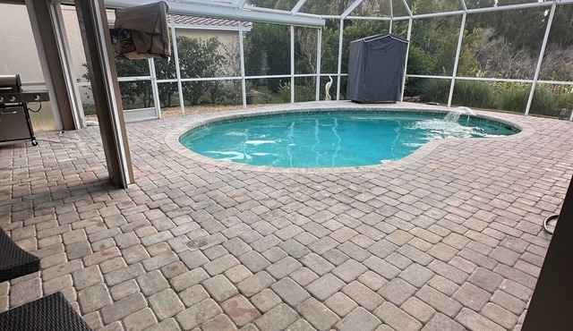 Stunning 3-bedroom, 2 Bath home with private preserve views, Sarasota