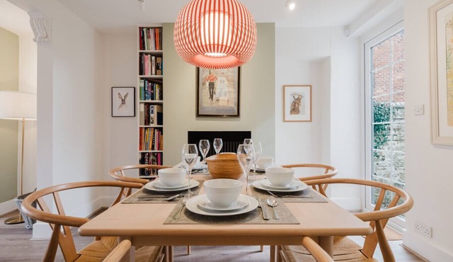 Stunning 3 Bedroom Oxford Retreat